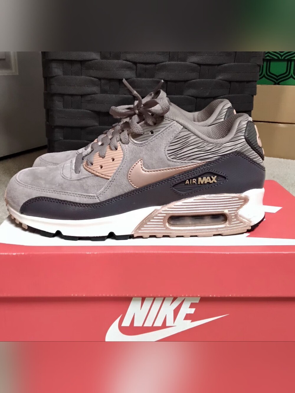 Nike Air Max 90 Leather, Metallic Bronze, Women's Size 8.5